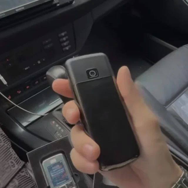 Nokia Arte 8800 Juoda